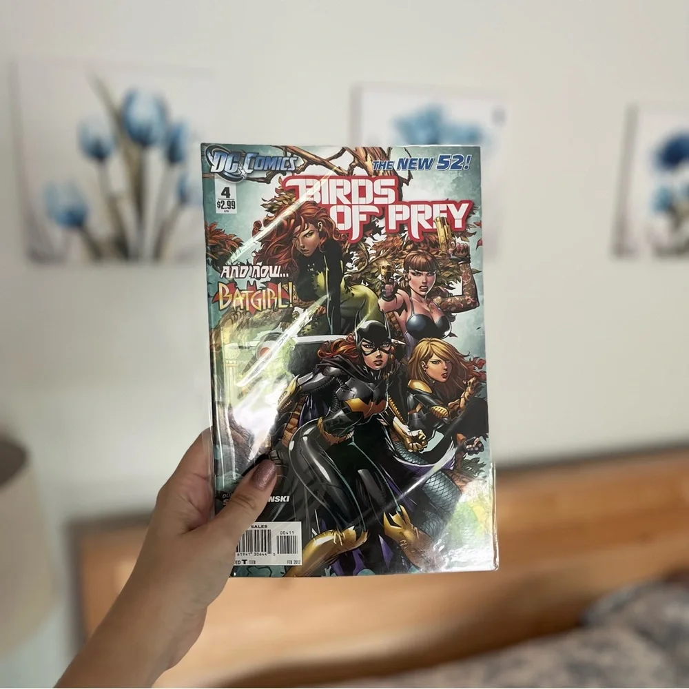 NEW Birds of Prey #4 (Feb 2012) Comic Book